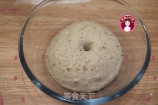 波兰种多谷面包咸卷的做法步骤：7
