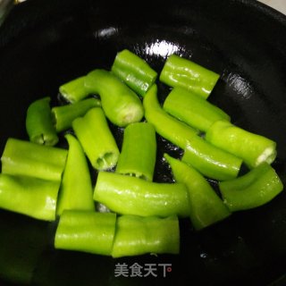 甜面酱烧尖椒的做法步骤：5
