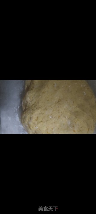南瓜馒头的做法步骤：1