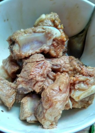 糖醋排骨的做法步骤：2