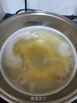 百合小米粥的做法步骤：5