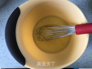 黑芝麻核桃蛋糕卷的做法步骤：2