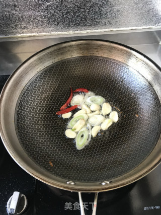 杏鲍菇烧鸡腿的做法步骤：5