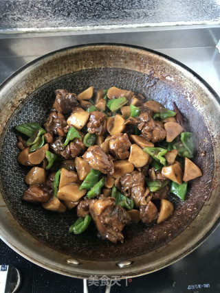 杏鲍菇烧鸡腿的做法步骤：10