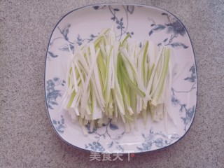 清蒸鲈鱼的做法步骤：4