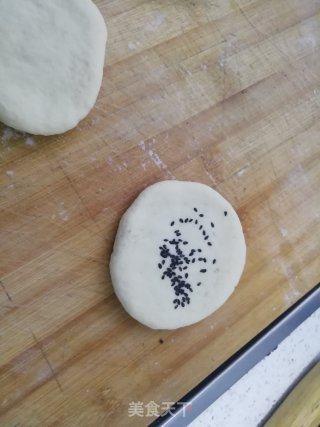 芝麻烙饼的做法步骤：4