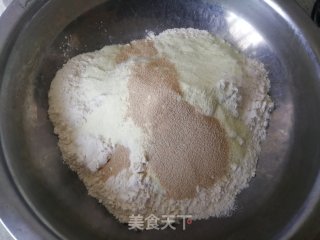 豆沙馅包子的做法步骤：1