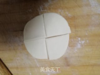 羊角花卷的做法步骤：5
