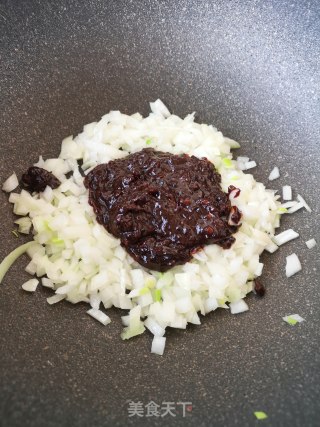 街边小吃酱香饼的做法步骤：7