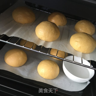 烤南瓜餐包的做法步骤：12