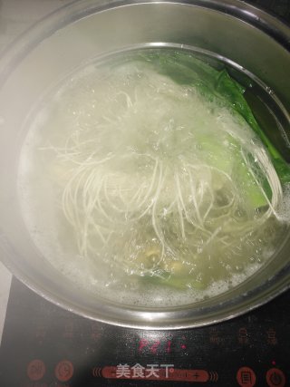 荷包蛋酸汤面的做法步骤：5