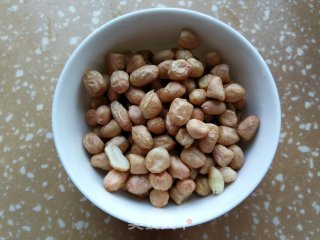【春滋味】排骨花生炖春笋的做法步骤：5