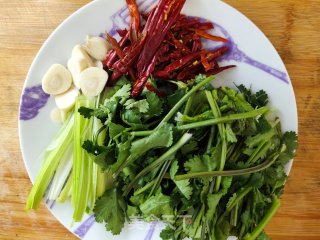 辣炒蚬子肉的做法步骤：4