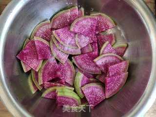 糖醋腌萝卜的做法步骤：1