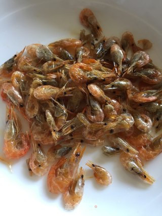 韭菜炒河虾的做法步骤：4