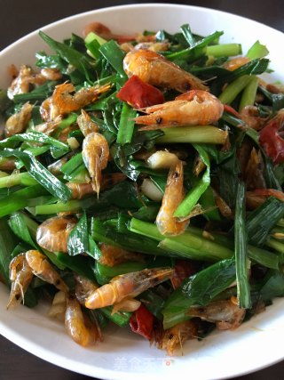 韭菜炒河虾的做法步骤：10