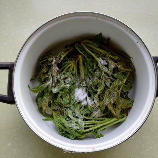 腌香椿芽的做法步骤：6