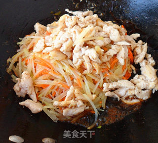 木耳炒鸡胸的做法步骤：7