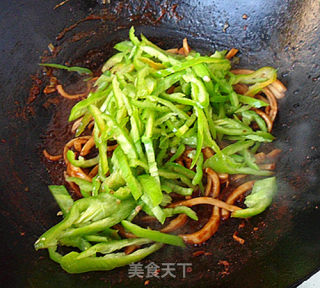 尖椒鱿鱼丝的做法步骤：8