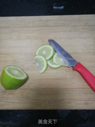 柠檬茶的做法步骤：1