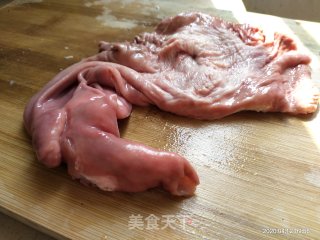 红枣黄芪猪肚汤的做法步骤：1