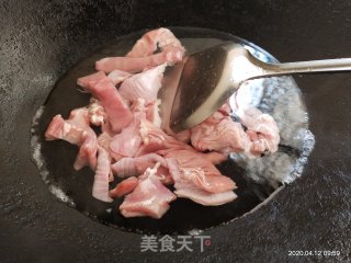 红枣黄芪猪肚汤的做法步骤：3