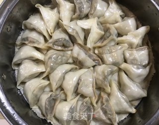 猪肉芹菜蒸饺的做法步骤：7
