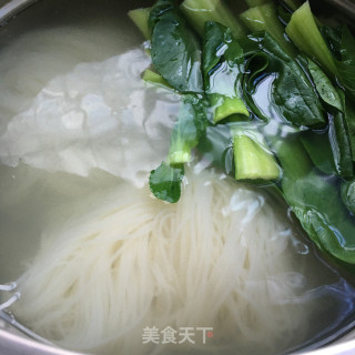 鸡汤香辣臊子米线的做法步骤：7