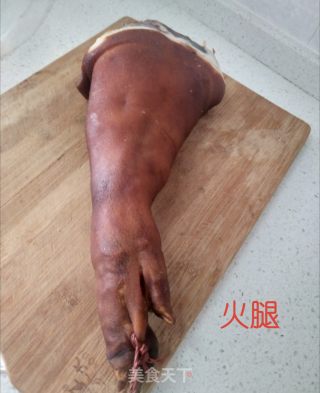 莲藕炖火腿的做法步骤：1