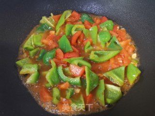茄汁青椒烧鹌鹑蛋的做法步骤：7