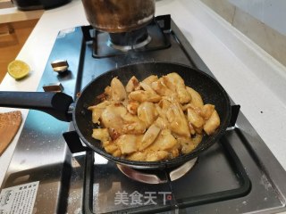 减脂爆款-鸡胸炒彩椒的做法步骤：3