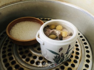 茶树菇白果老鸭汤的做法步骤：6