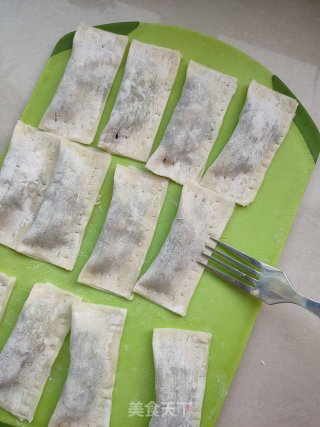 馄饨皮锅贴的做法步骤：4