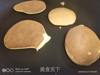 地道的铜锣烧-让你永远忘不了它的香味的做法步骤：12