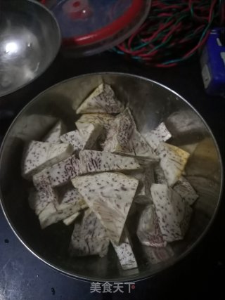 田螺鸭爪煲的做法步骤：2