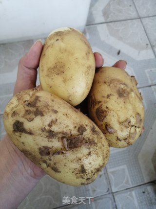 炸薯条的做法步骤：1