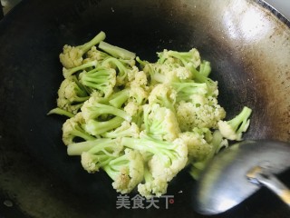 清炒有机菜花的做法步骤：6