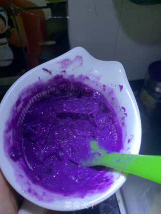 酥皮大包的做法步骤：2