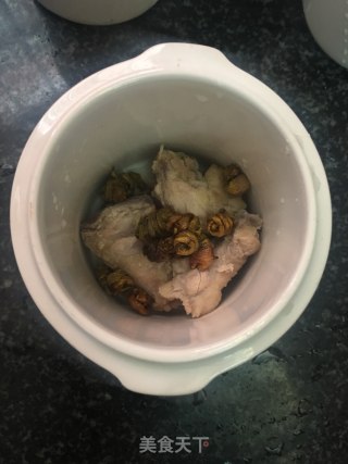 霍斛炖鸡汤的做法步骤：4