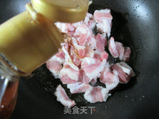 黑木耳五花肉炒乌笋的做法步骤：5