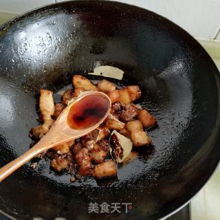 红烧肉炖鹌鹑蛋的做法步骤：11