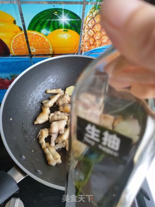 红烧鸡爪的做法步骤：11