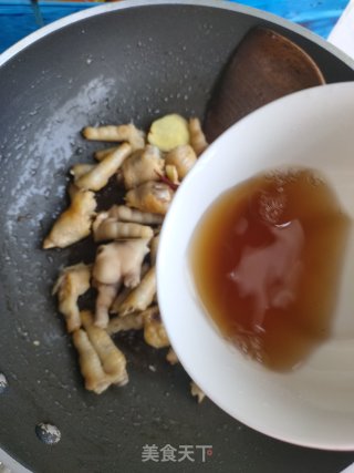 红烧鸡爪的做法步骤：12