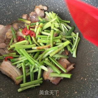 蒜苔小炒肉的做法步骤：9