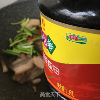 蒜苔小炒肉的做法步骤：10