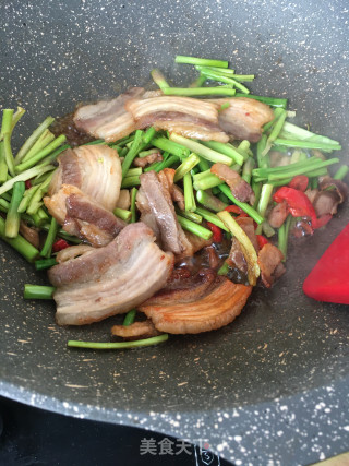 蒜苔小炒肉的做法步骤：11