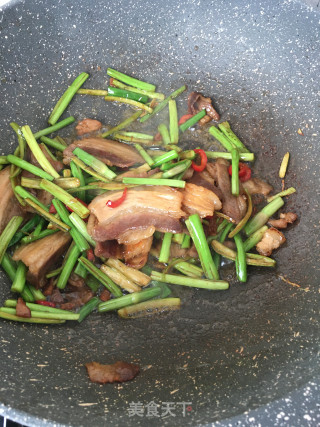 蒜苔小炒肉的做法步骤：13