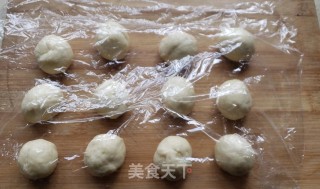 紫薯蛋黄酥的做法步骤：3