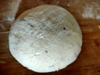 玉米面红枣窝窝头的做法步骤：7