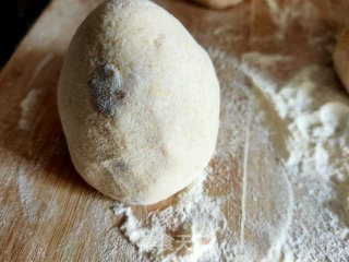 玉米面红枣窝窝头的做法步骤：12